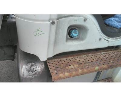 Freightliner M2 106 Right Windshield Washer Reservoir