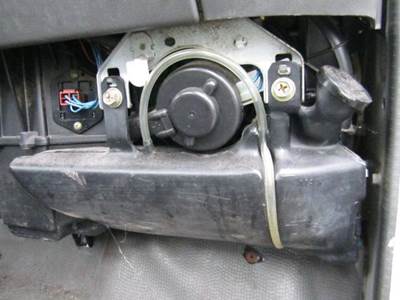 GMC W4500 Windshield Washer Reservoir