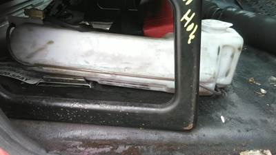 Hino 268 Right Windshield Washer Reservoir