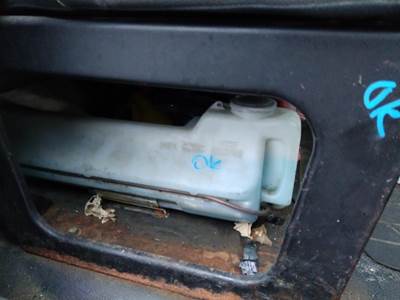 Hino 268 Right Windshield Washer Reservoir