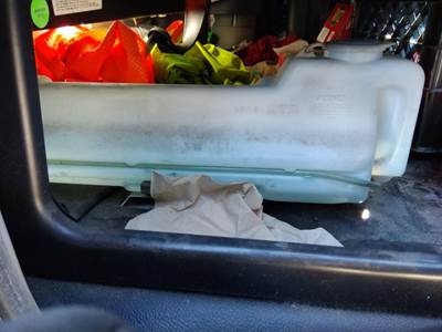 Hino 268 Right Windshield Washer Reservoir