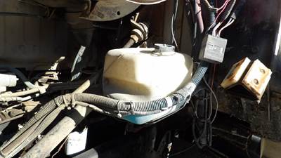 International 2674 Windshield Washer Reservoir