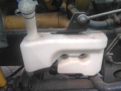 International ProStar Right Windshield Washer Reservoir for a International PROSTAR 113