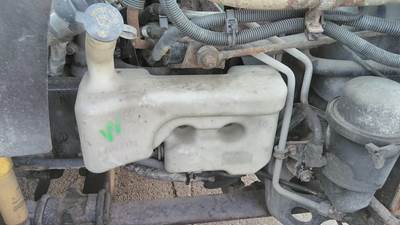 International ProStar Right Windshield Washer Reservoir for a International PROSTAR 122