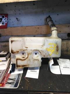 International ProStar Right Windshield Washer Reservoir for a International PROSTAR 122