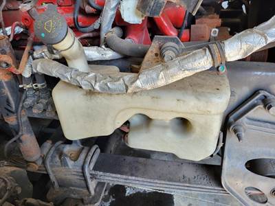 International ProStar Windshield Washer Reservoir for a International PROSTAR 122
