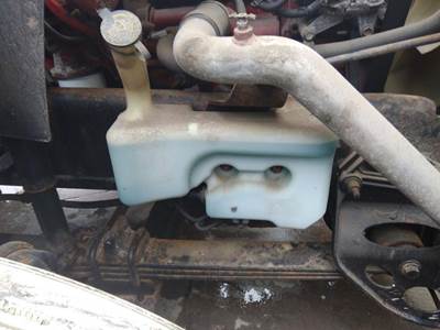 International ProStar Right Windshield Washer Reservoir for a International PROSTAR 113