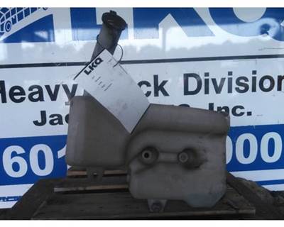 International ProStar Right Windshield Washer Reservoir for a International PROSTAR 122