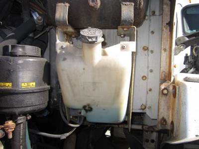 Kenworth T300 Windshield Washer Reservoir