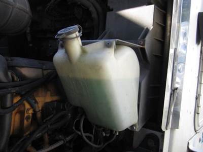 Kenworth T600B Windshield Washer Reservoir