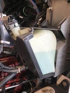 Kenworth T660 Windshield Washer Reservoir