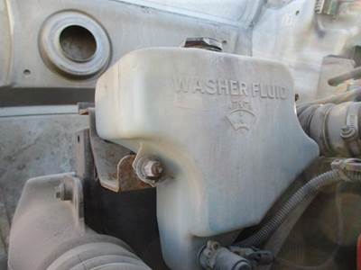 Kenworth T680 Windshield Washer Reservoir