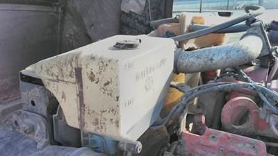 Kenworth T680 Windshield Washer Reservoir