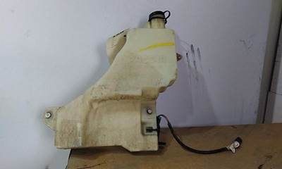 Kenworth T680 Windshield Washer Reservoir