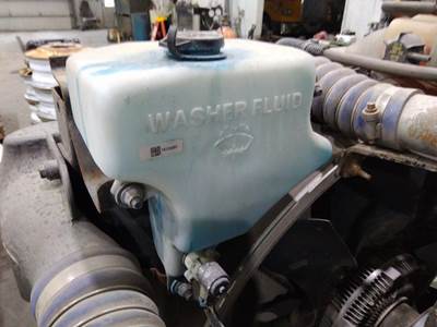 Kenworth T680 Windshield Washer Reservoir