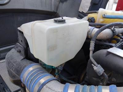 Kenworth T680 Windshield Washer Reservoir