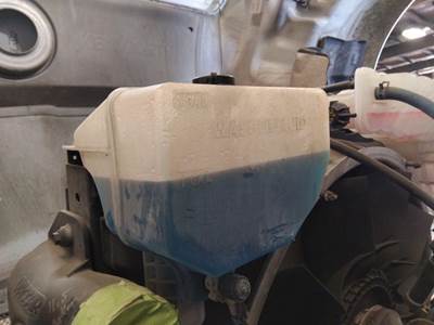 Kenworth T680 Windshield Washer Reservoir