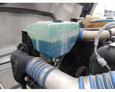 Kenworth T680 Windshield Washer Reservoir