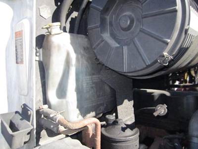 Mack Pinnacle CXP612 Windshield Washer Reservoir for a Mack CXP612