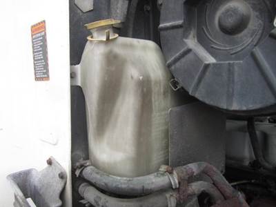 Mack Pinnacle CXU612 Windshield Washer Reservoir for a Mack CXU612