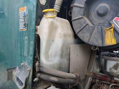Mack Pinnacle CXU612 Windshield Washer Reservoir for a Mack CXU612