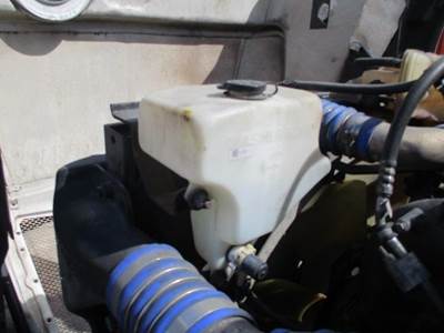 Peterbilt 579 Windshield Washer Reservoir