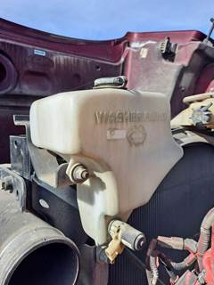 Peterbilt 579 Windshield Washer Reservoir