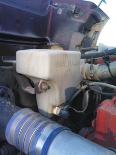 Peterbilt 579 Windshield Washer Reservoir