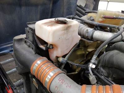 Peterbilt 579 Right Windshield Washer Reservoir