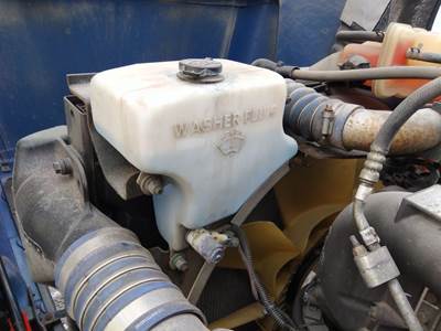 Peterbilt 579 Windshield Washer Reservoir