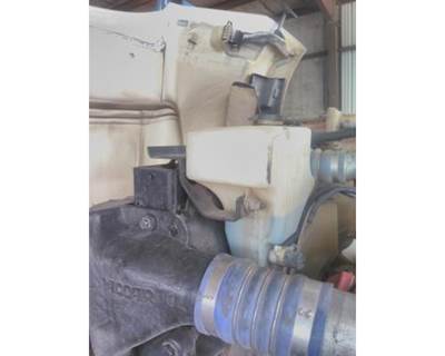 Peterbilt 579 Windshield Washer Reservoir
