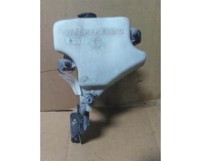 Peterbilt 579 Windshield Washer Reservoir