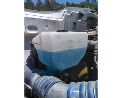 Peterbilt 579 Windshield Washer Reservoir