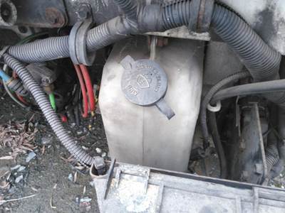 Sterling Acterra 5500 Windshield Washer Reservoir