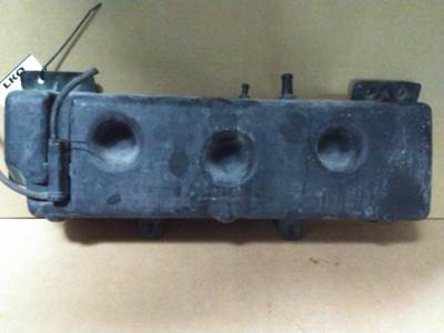 Volvo VNL Windshield Washer Reservoir