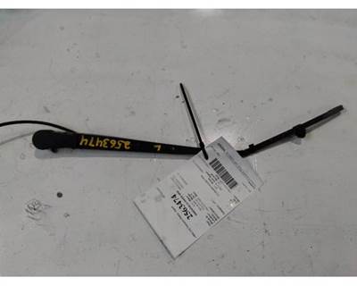 Freightliner Cascadia 113 Left Windshield Wiper Arm