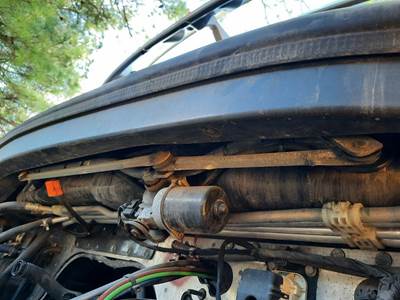 Freightliner Cascadia 126 Windshield Wiper Arm