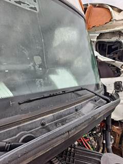 Freightliner Cascadia 126 Left Windshield Wiper Arm