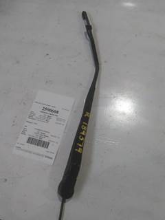 Freightliner Century Class 120 Right Windshield Wiper Arm for a Freightliner CENTURY 120