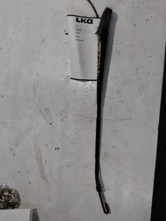 International 8600 Right Windshield Wiper Arm