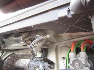 International LT Windshield Wiper Arm