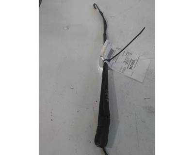 International ProStar Windshield Wiper Arm for a International PROSTAR 122