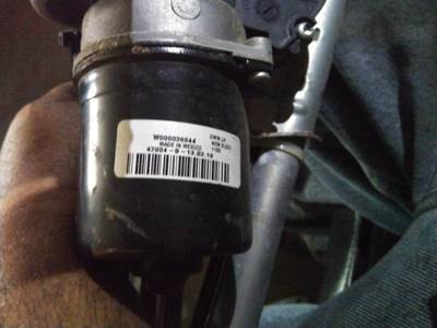 Kenworth T440 Windshield Wiper Arm