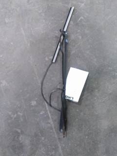 Kenworth T800B Right Windshield Wiper Arm