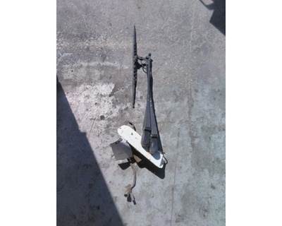 Mack MRU613 Right Windshield Wiper Arm