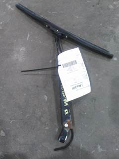 Mack Pinnacle CXU612 Right Windshield Wiper Arm for a Mack CXU612