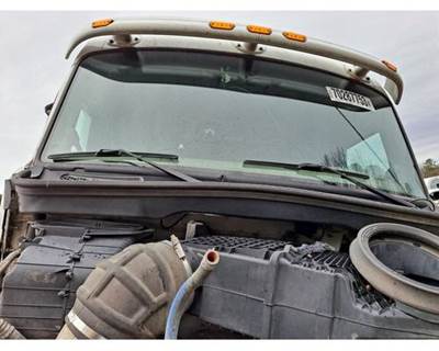 Peterbilt 579 Windshield Wiper Arm