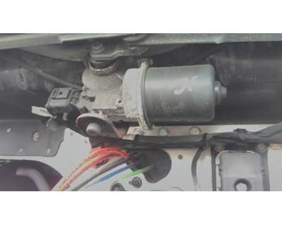 Freightliner Cascadia 116 Left Windshield Wiper Motor