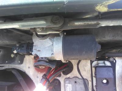 Freightliner Cascadia 126 Windshield Wiper Motor