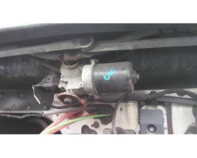 Freightliner Cascadia 126 Left Windshield Wiper Motor